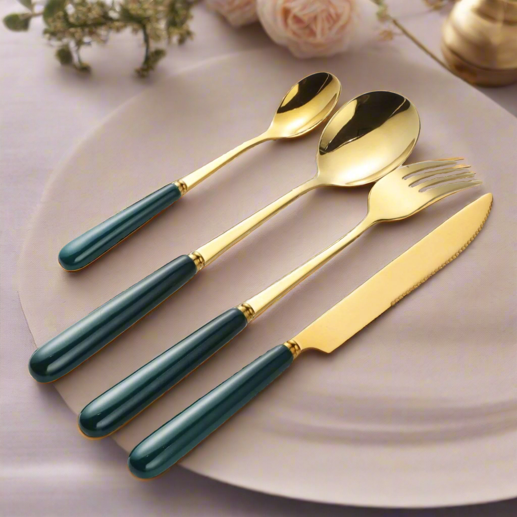 The Amber Cutlery Set - Green