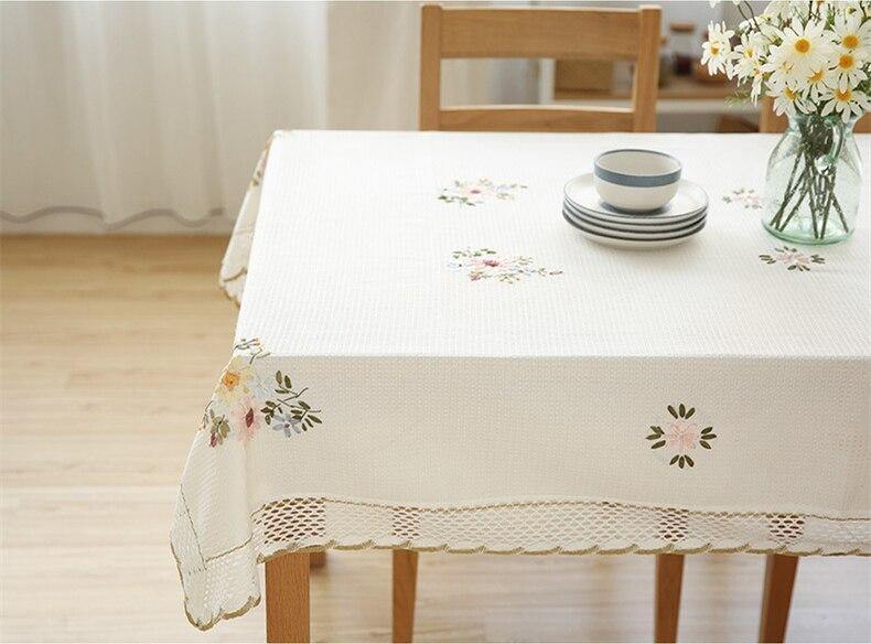 La Florale White Cotton Tablecloth - KitchBoom