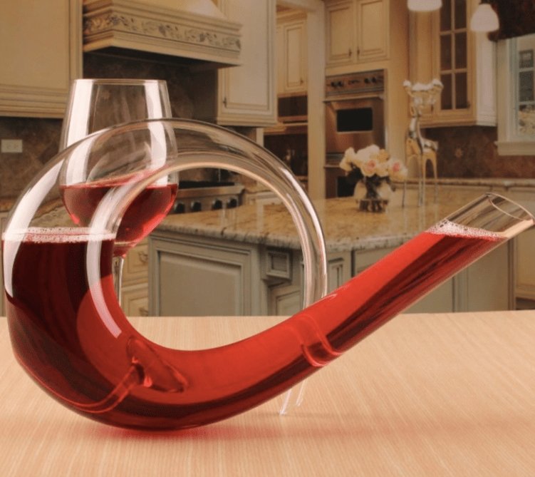 Luxe Snake Wine Decanter - KitchBoom